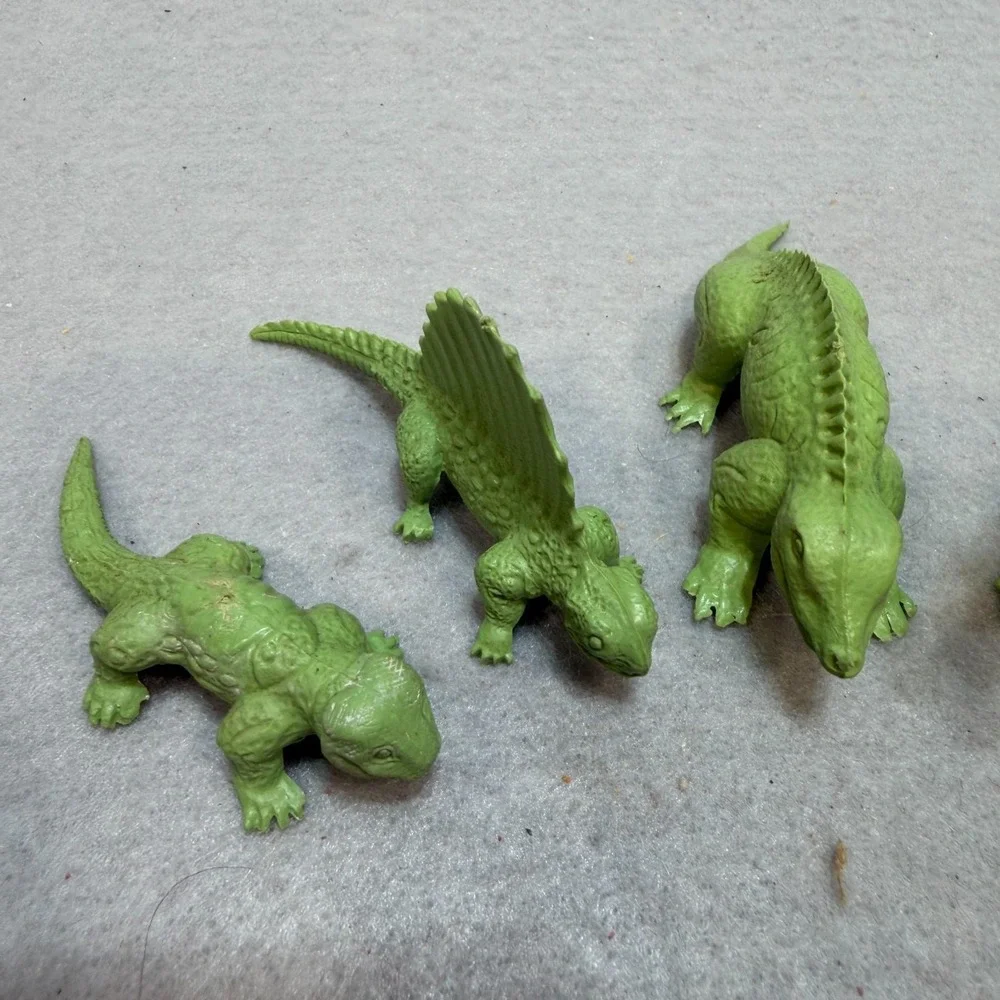 Vintage 1961 Flintstones Marx 5 Green Dinosaurs Replacement Lot for Playset